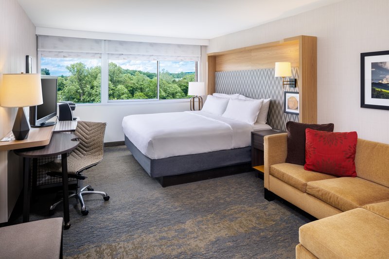 HOLIDAY INN MONTICELLO