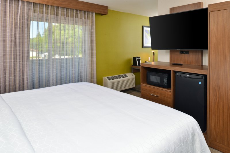 Holiday Inn Express Santa Rosa North