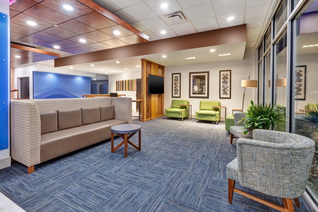 Plenty of seating choices in lobby area