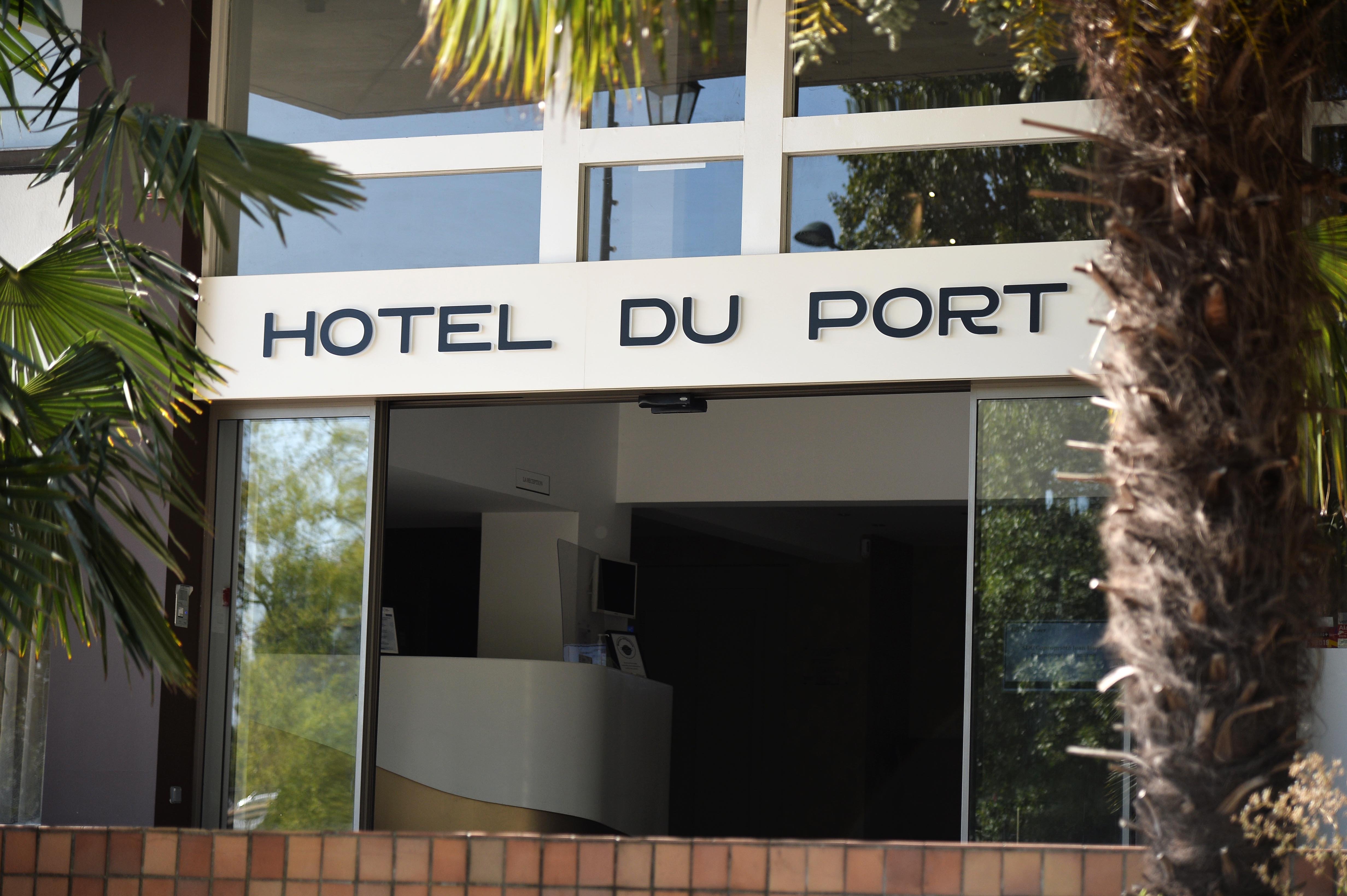 Hotel du Port