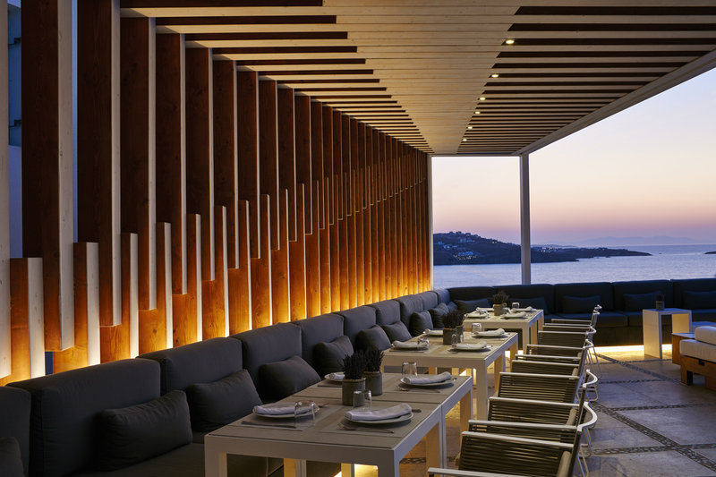 Bill And Coo Suites And Lounge