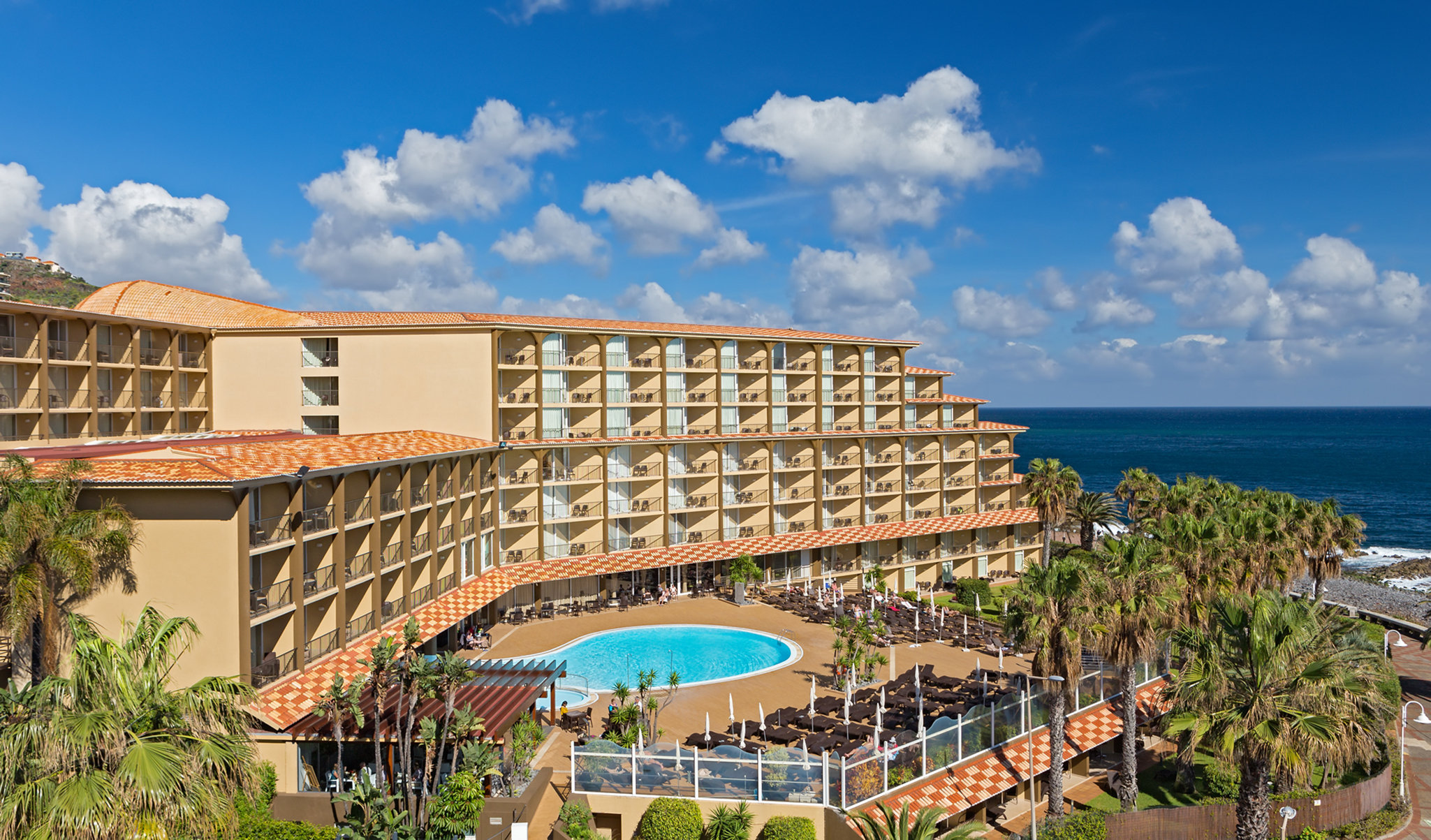 Four Views Oasis Hotel