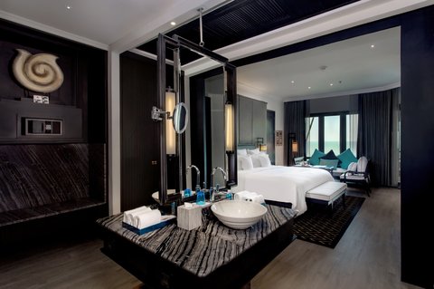 Junior Suite - Bathroom