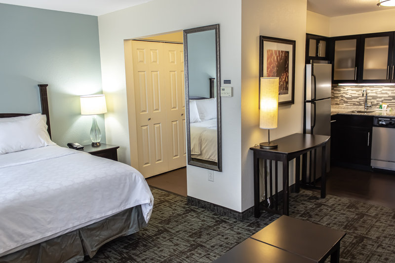 STAYBRIDGE STES MINOT ND