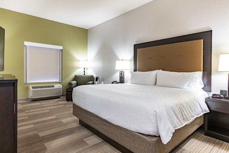 Holiday Inn Express and Suites Ironton