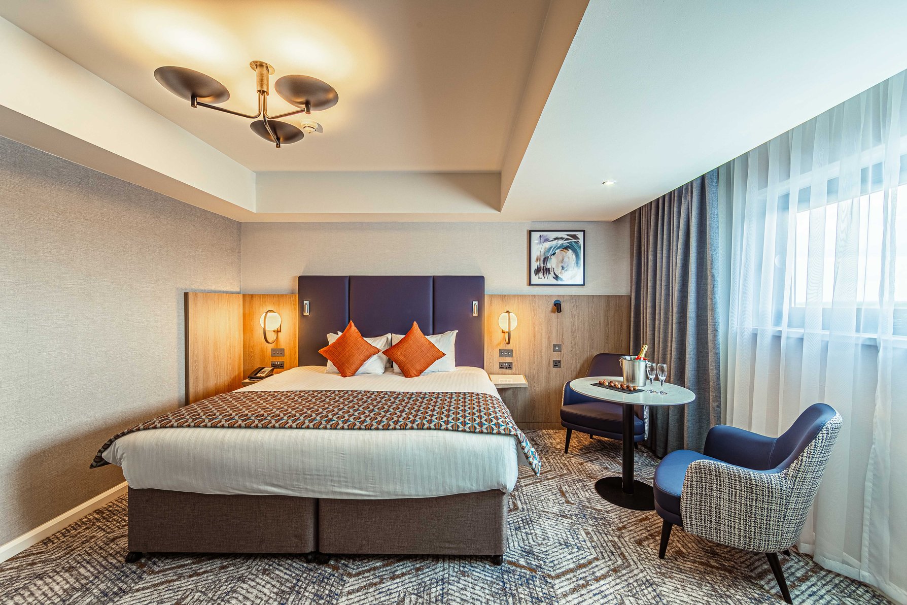 Crowne Plaza READING EAST Room Type - Premium King Room