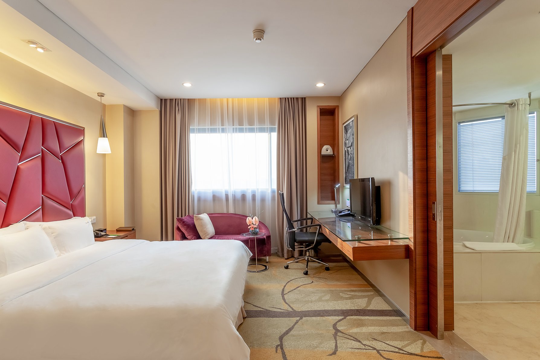 Holiday Inn Hefei, an IHG Hotel Room Type - 1 King Bed Premium City View NS