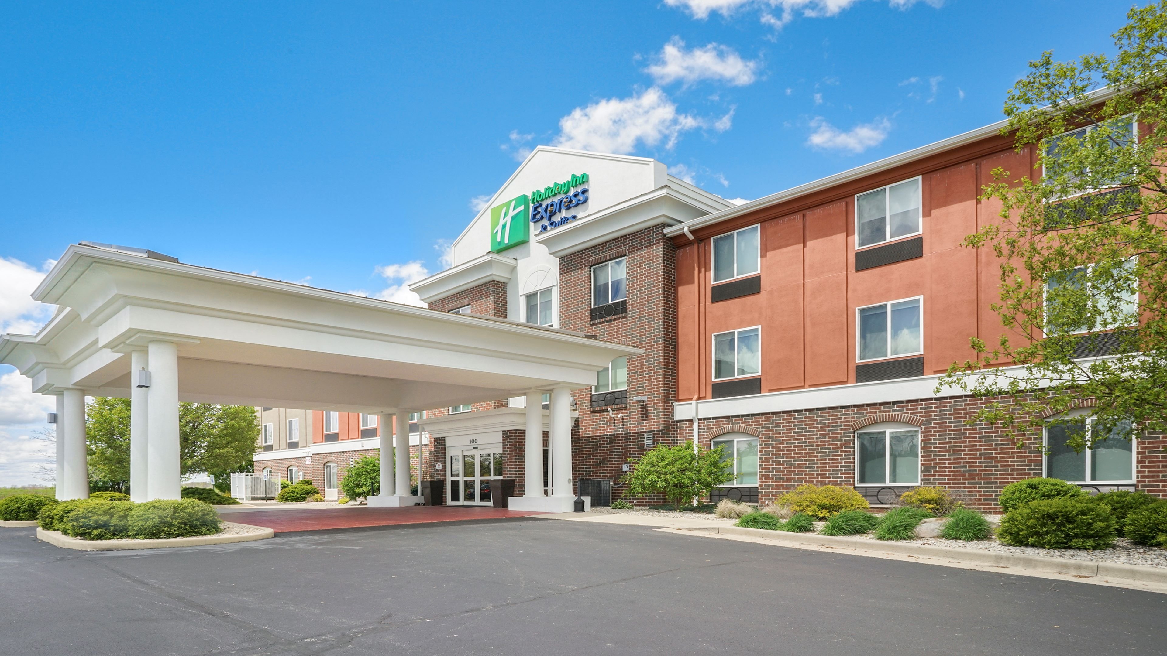 Holiday Inn Express Hotel & Suites