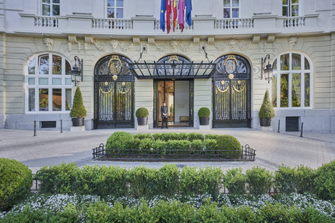 Mandarin Oriental Ritz Madrid Entrance