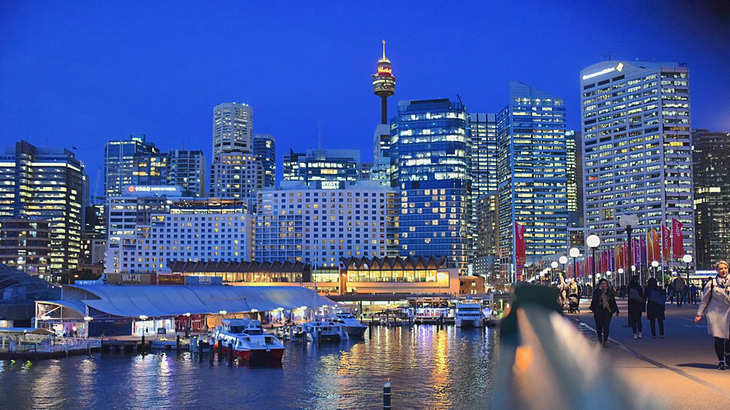 Crowne Plaza Sydney Darling Harbour, an IHG Hotel - Stunning views of Cockle Bay Wharf located in Darling Harbour