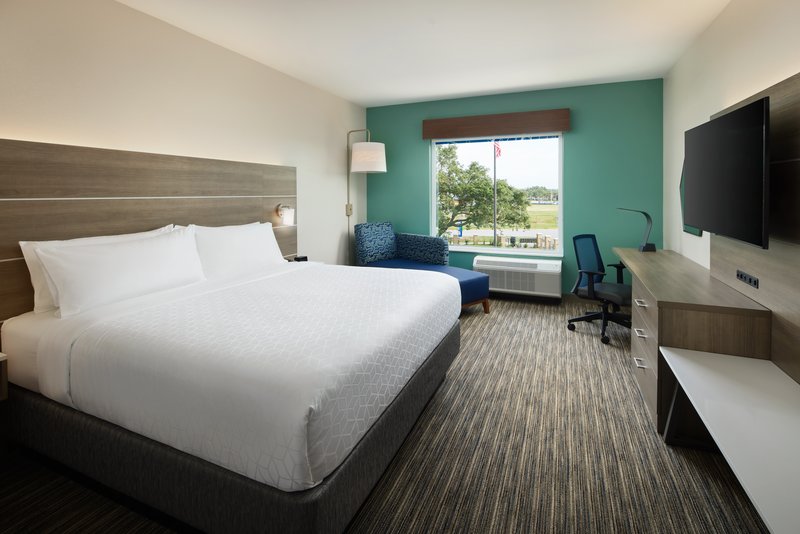 Holiday Inn Express and Suites Gulf Breeze – Pensacola Area