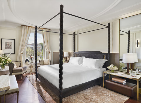 Mandarin Oriental Ritz Madrid Deluxe Room Bedroom