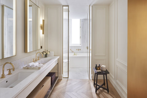 Mandarin Oriental Ritz Madrid Premiere Junior Suite Bathroom