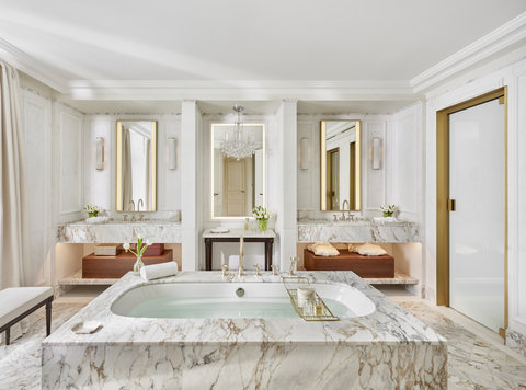 Mandarin Oriental Ritz Madrid Presidentail Suite Bathroom