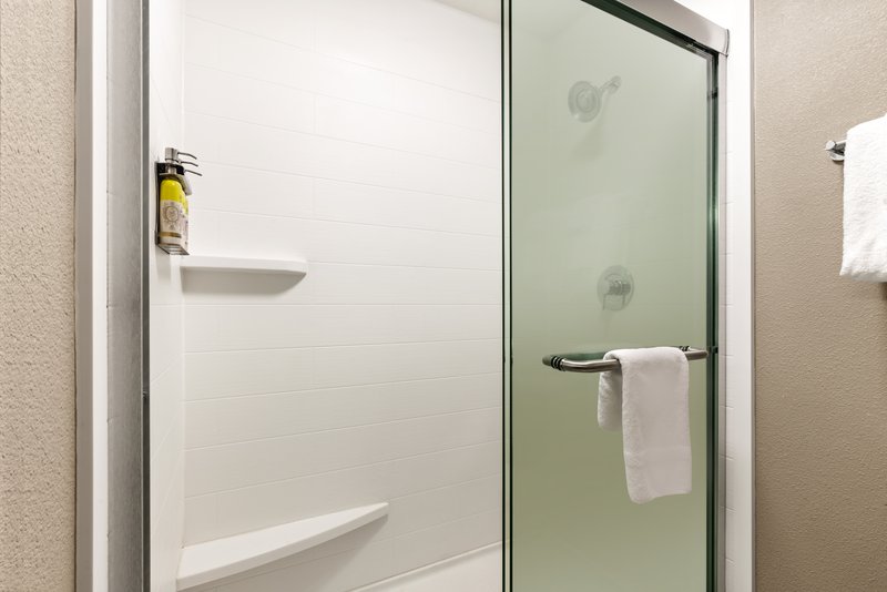 HOLIDAY INN EXPRESS GLADSTONE