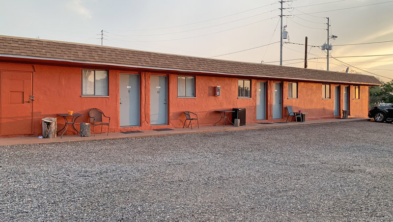 MH Copper Mountain Motel Superior AZ Exterior