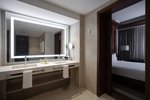 Junior Suite, Executive lounge access, 1 Bedroom Suite, 1 King, Sofa bed, Trundle bed