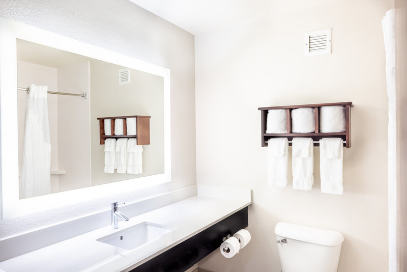 Holiday Inn Express and Suites Fort Payne