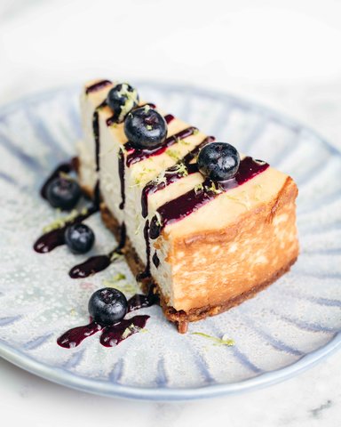 Cheesecake with Blueberries