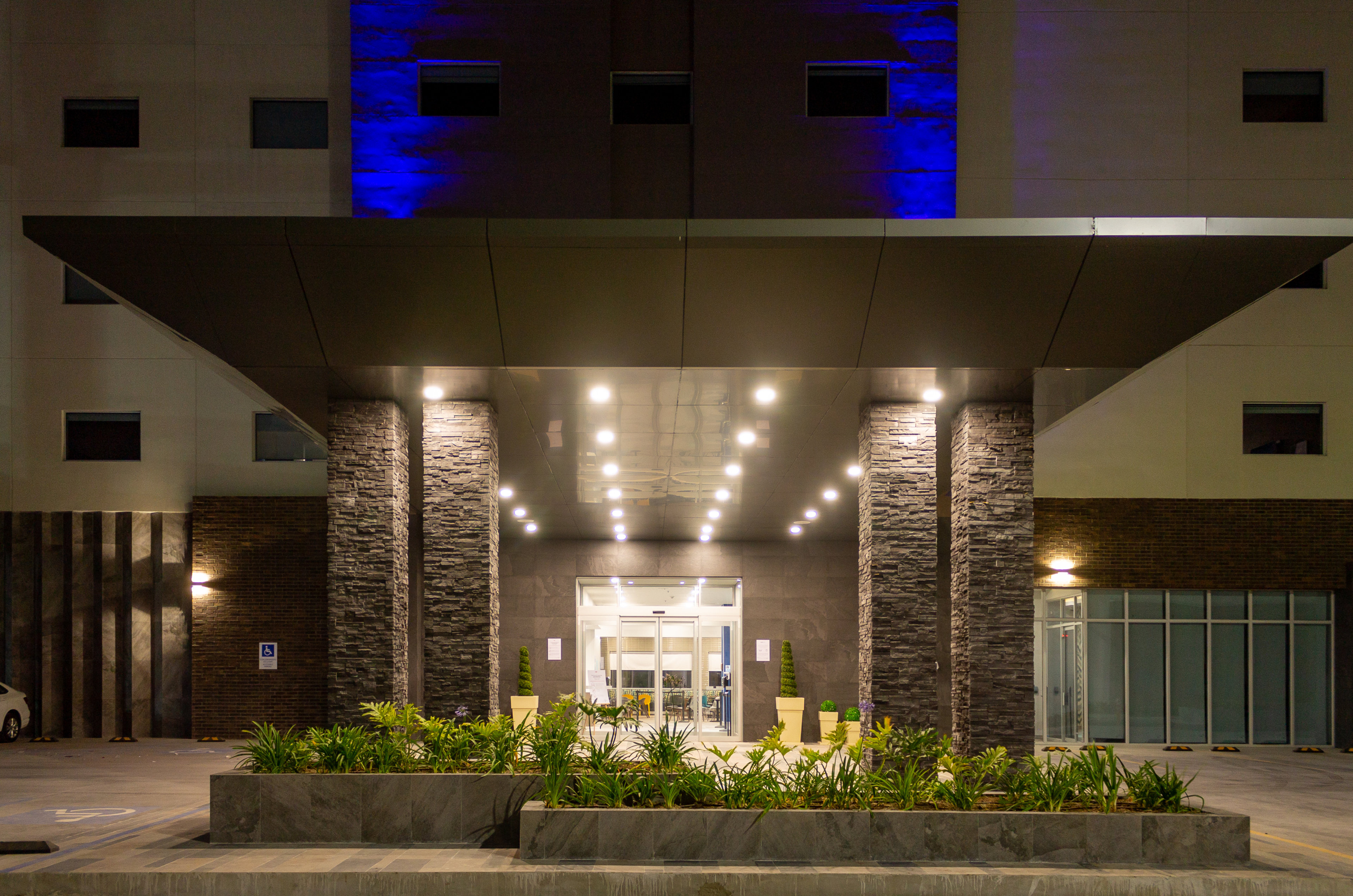 Holiday Inn Express & Suites Otay