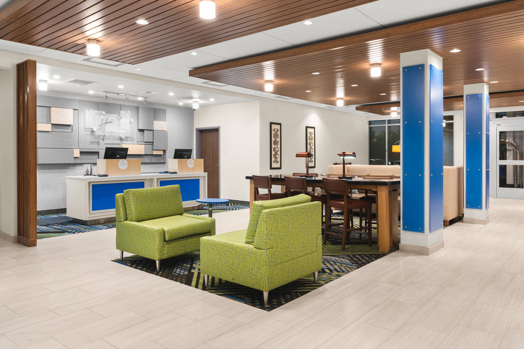 Utilize our coworking spaces throughout our Suisun City hotel.