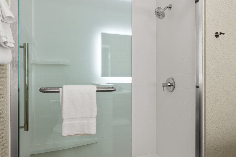 Holiday Inn Express and Suites Suisun City