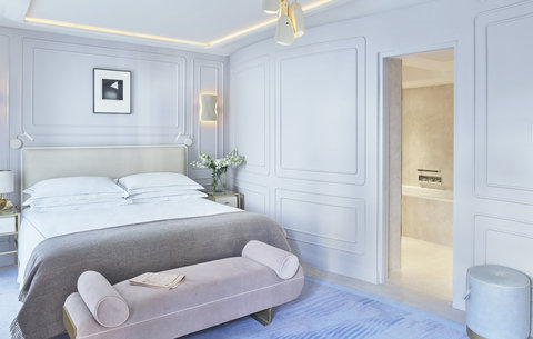 Aldwych Corner Suite