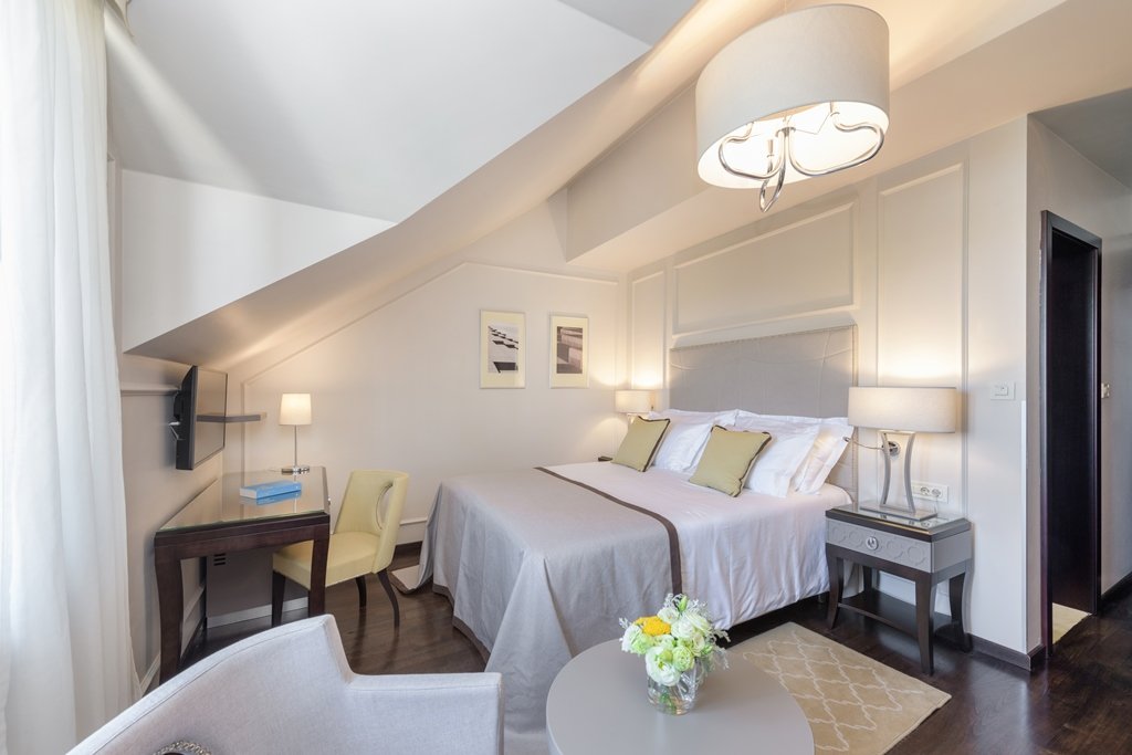 Guest photo