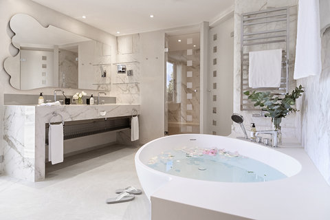 Comfort Suite Badezimmer II