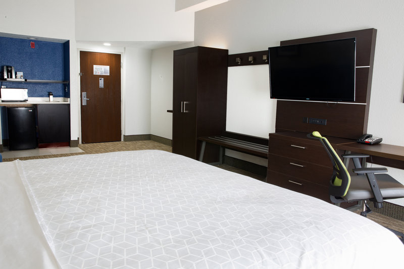 HOLIDAY INN EXPSTES HUBER HGTS