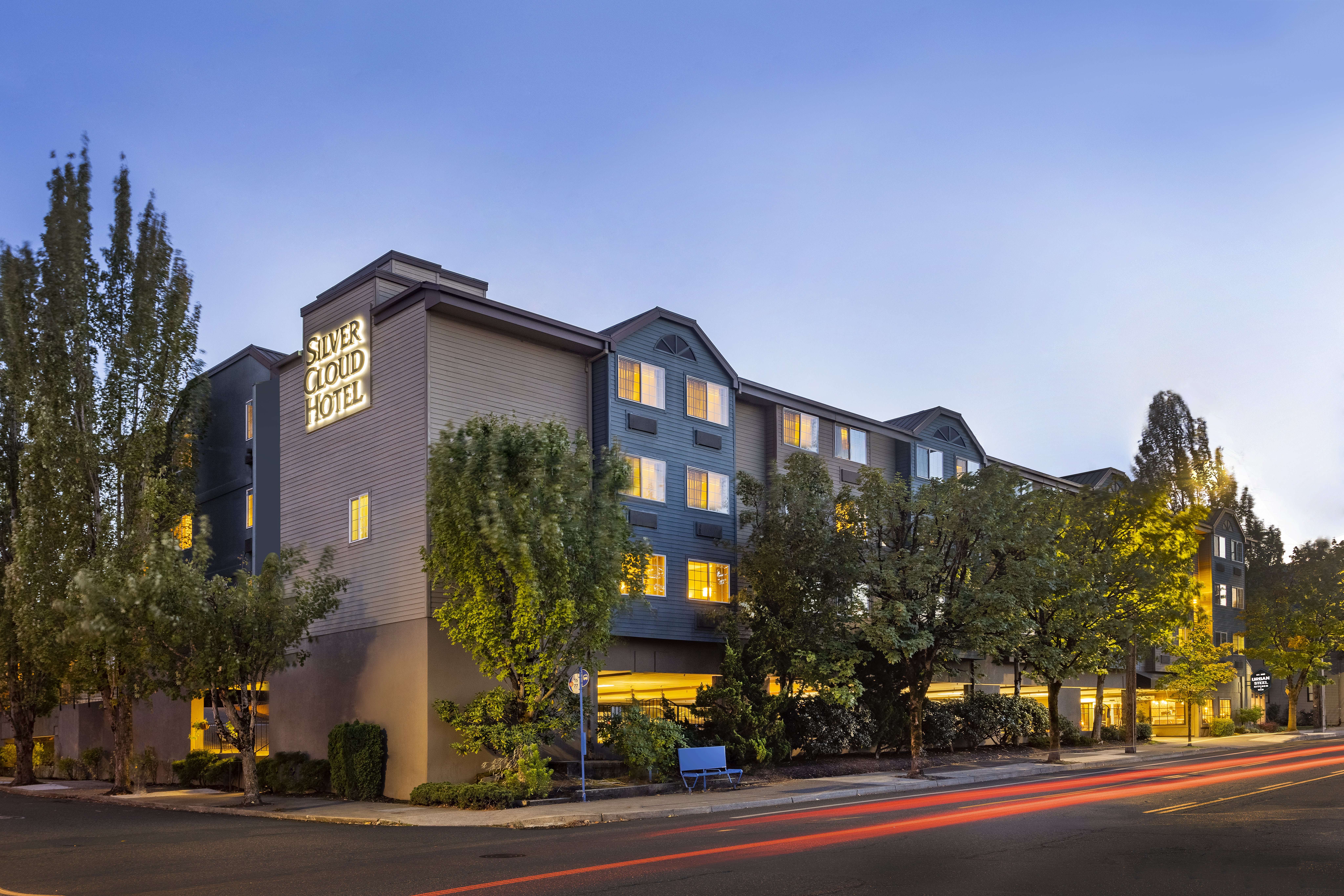 Silver Cloud Inn