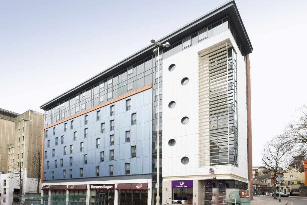 Premier Inn Bristol City Centre Lewins Mead, Bristol