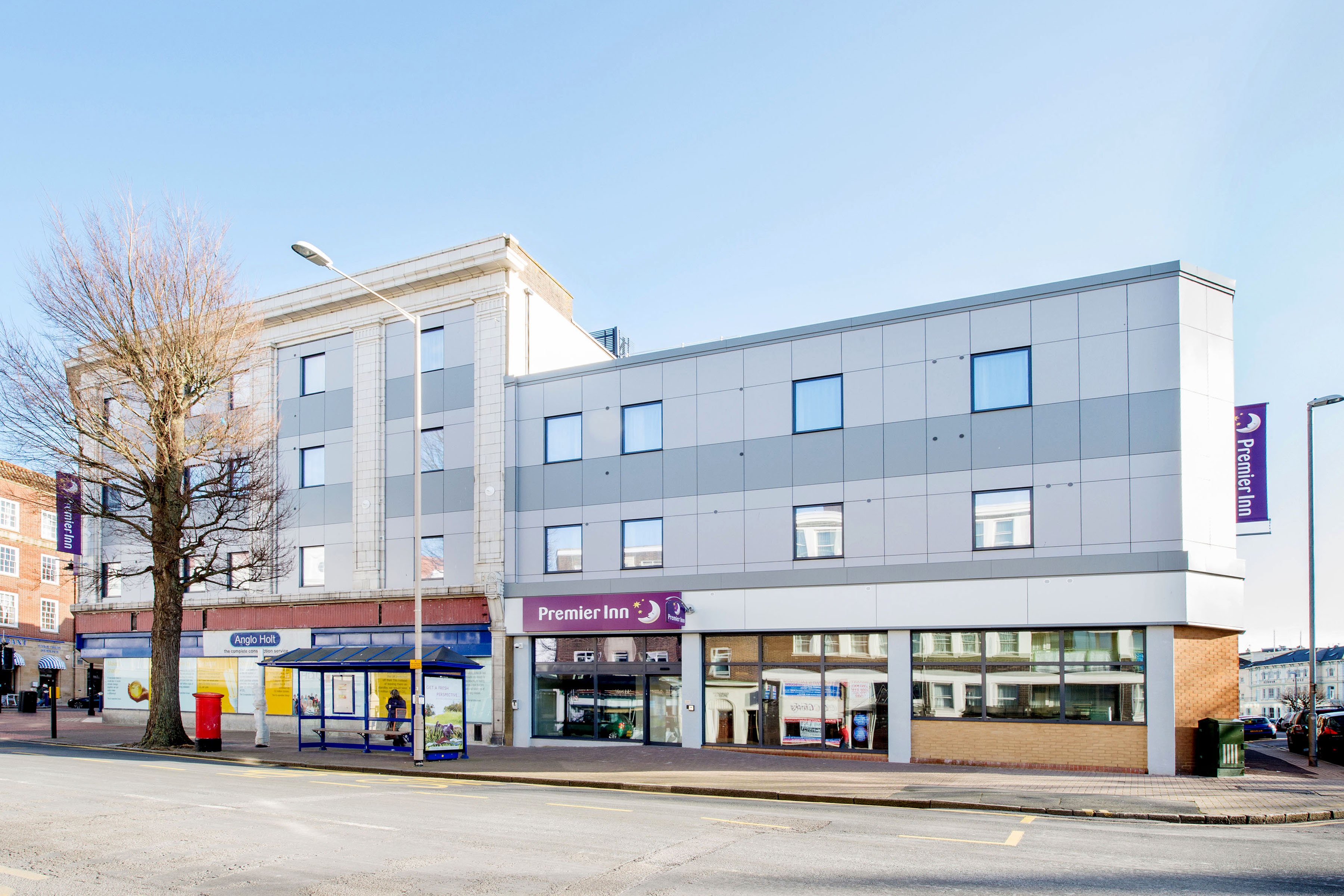 Premier Inn Eastbourne Town Centre hotel