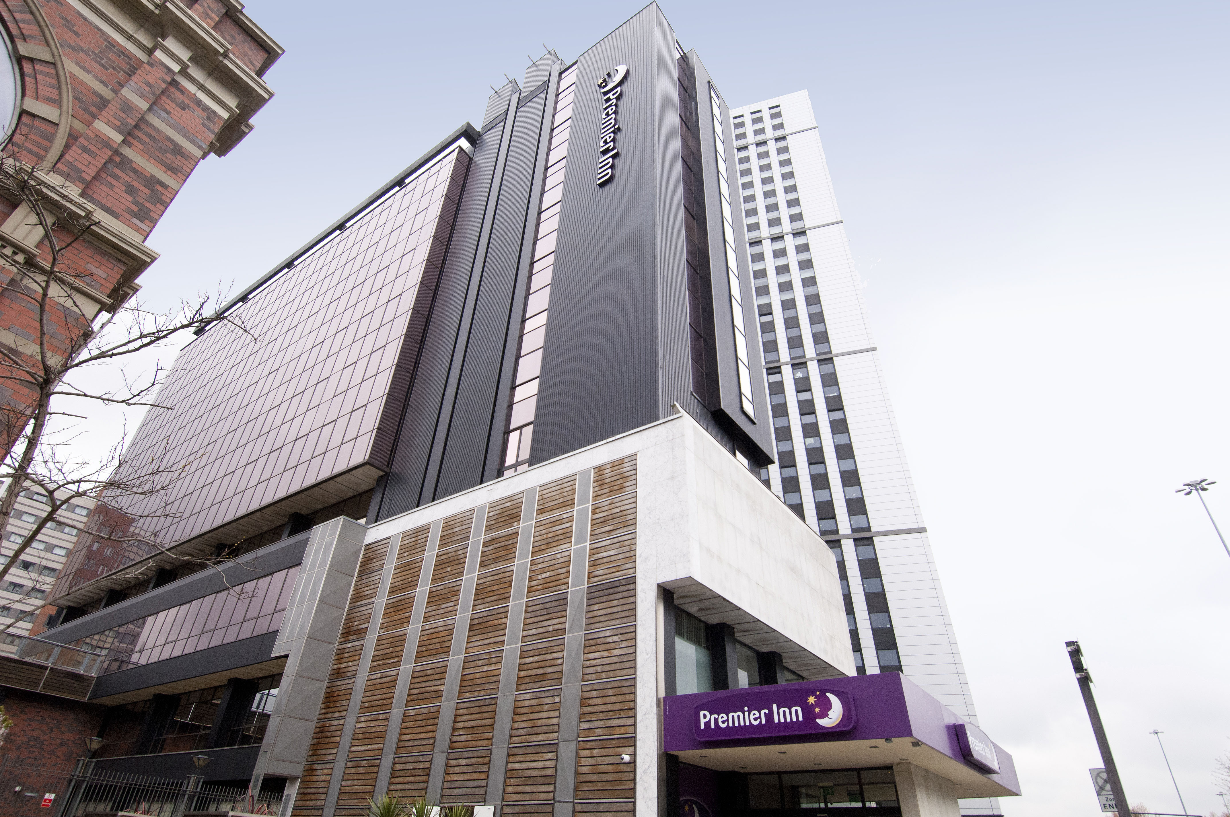 Premier Inn Leeds C. C. (Leeds Arena)