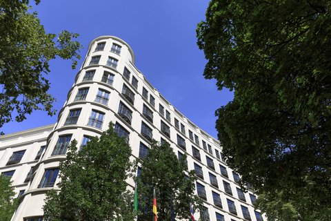 RFH The Charles Hotel - Facade