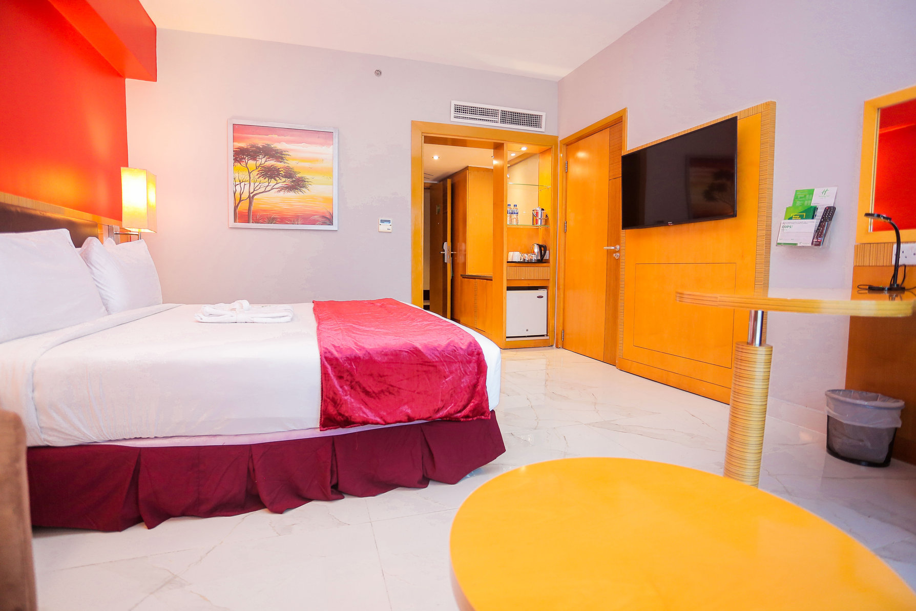Holiday Inn DAR ES SALAAM CITY CENTRE Room Type - 1 Double Premium Lounge Access