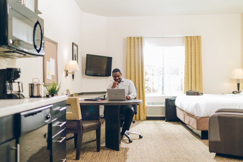 CANDLEWOOD SUITES HUNTERSVILLE