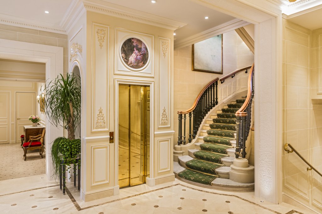 Guest photo