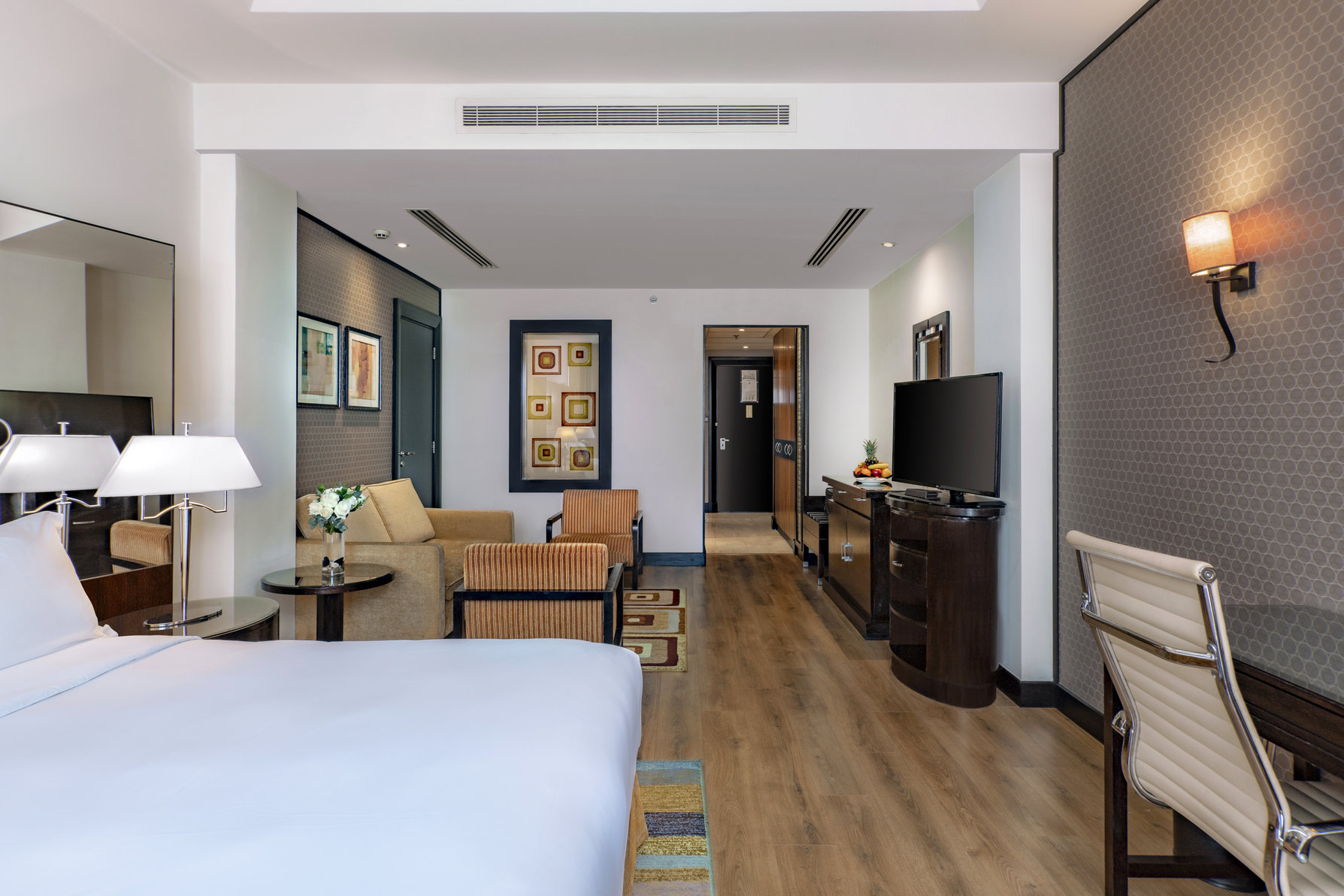 Crowne Plaza AL KHOBAR Room Type - 1 King Premium Lounge Access
