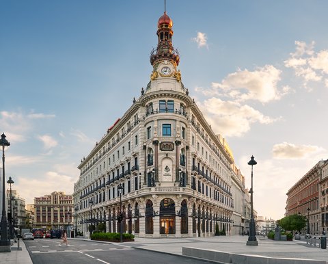 Four Seasons Hotel Madrid Façade