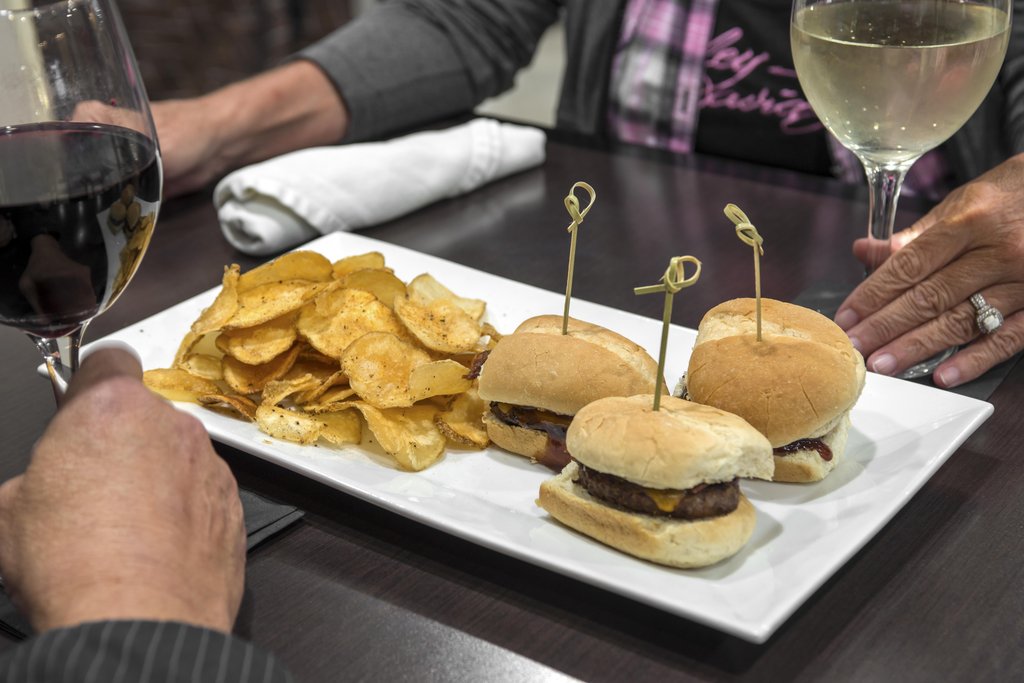 Quench your thirst and meet friends for drinks and appetizers.