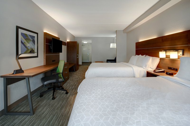 2 QUEEN BEDS SUITE NONSMOKING
