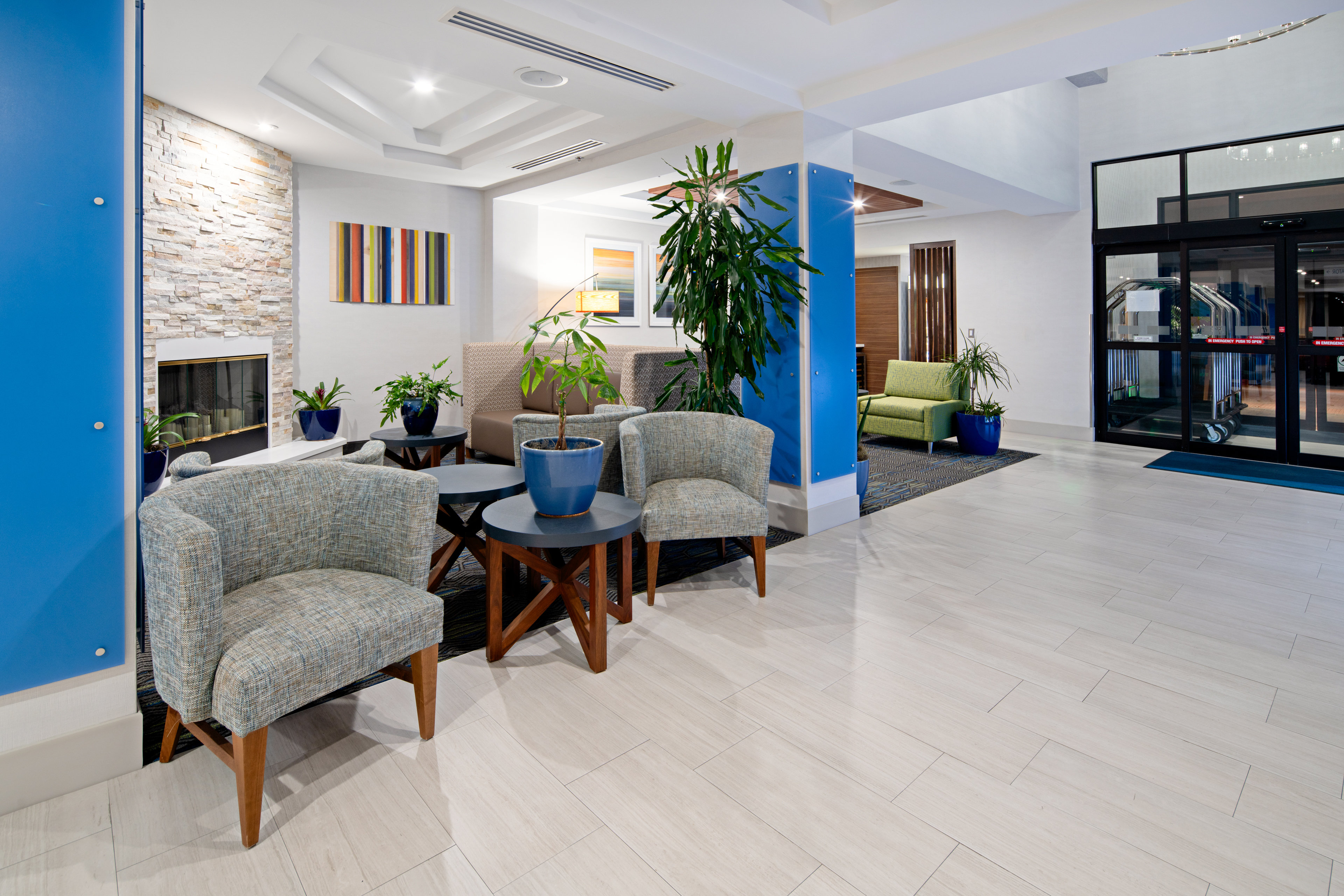 Holiday Inn Express & Suites Atascadero