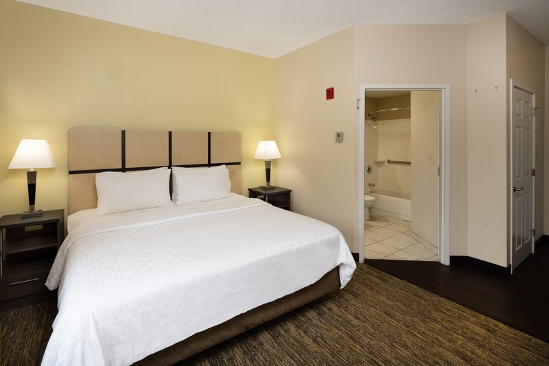 CANDLEWOOD SUITES WINDSOR LOCK