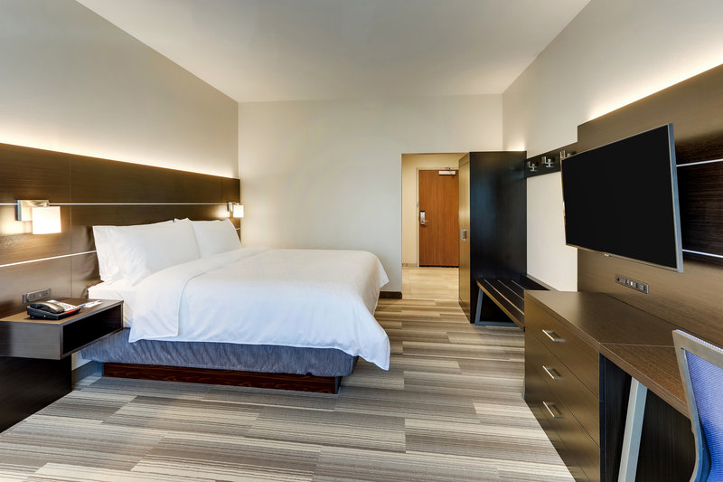 Holiday Inn Express and Suites Winston – Salem SW – Clemmons