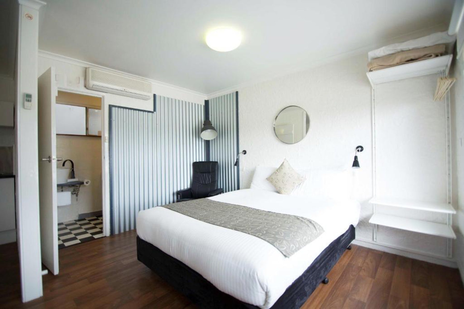Siesta Central Apartments