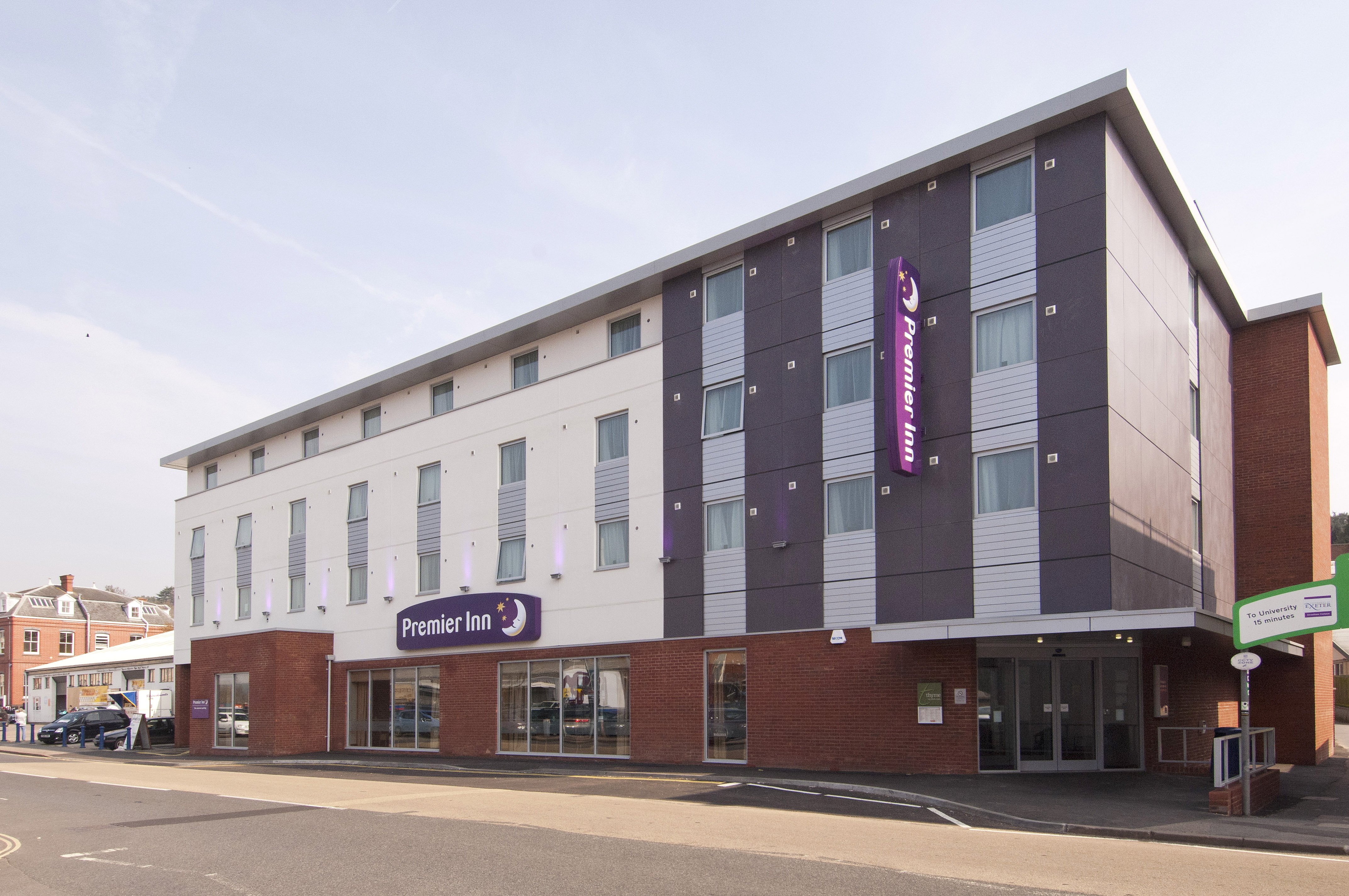 Premier Inn Exeter Central (St David's)