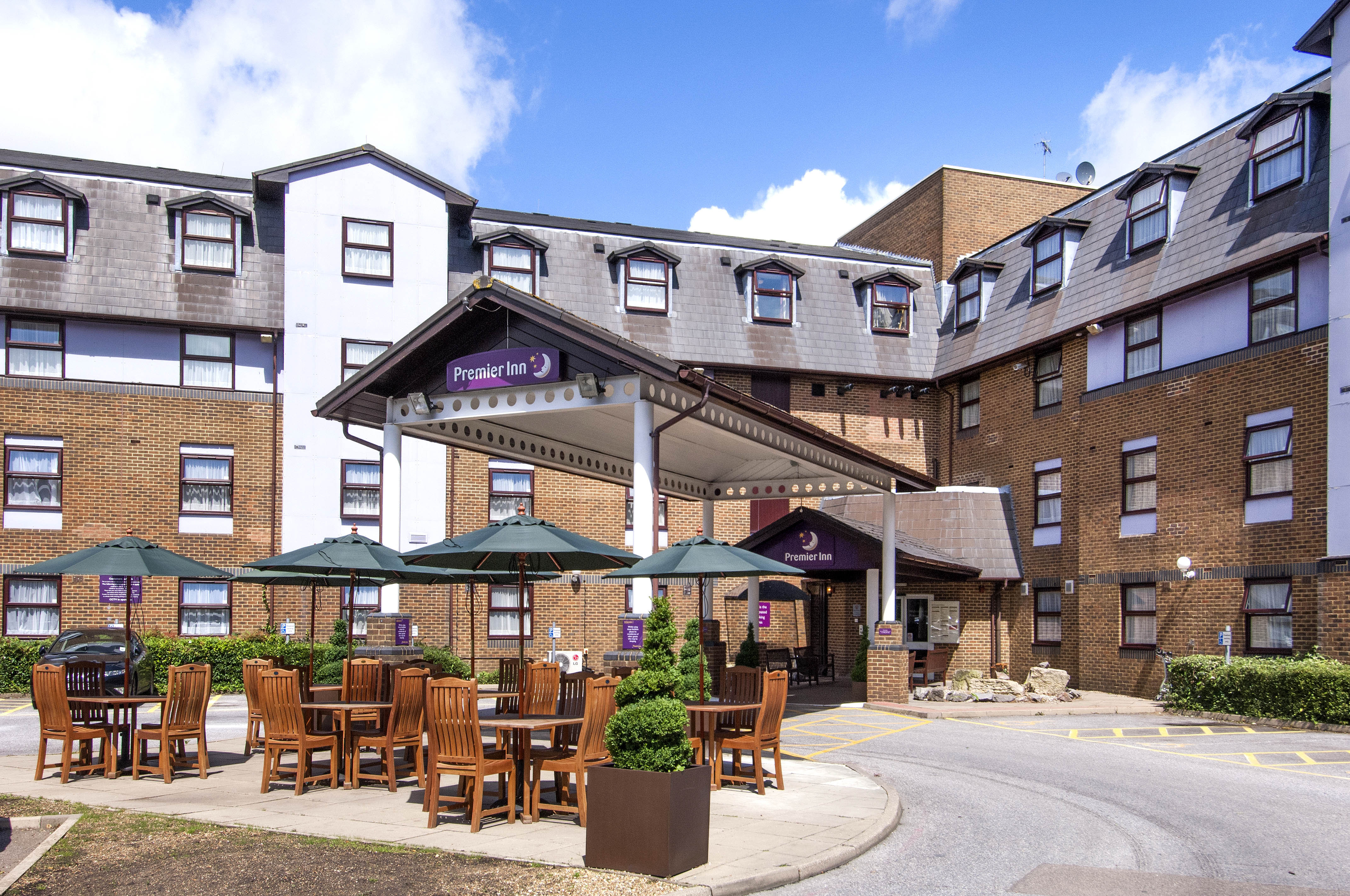 Premier Inn London Gatwick Airport (A23)