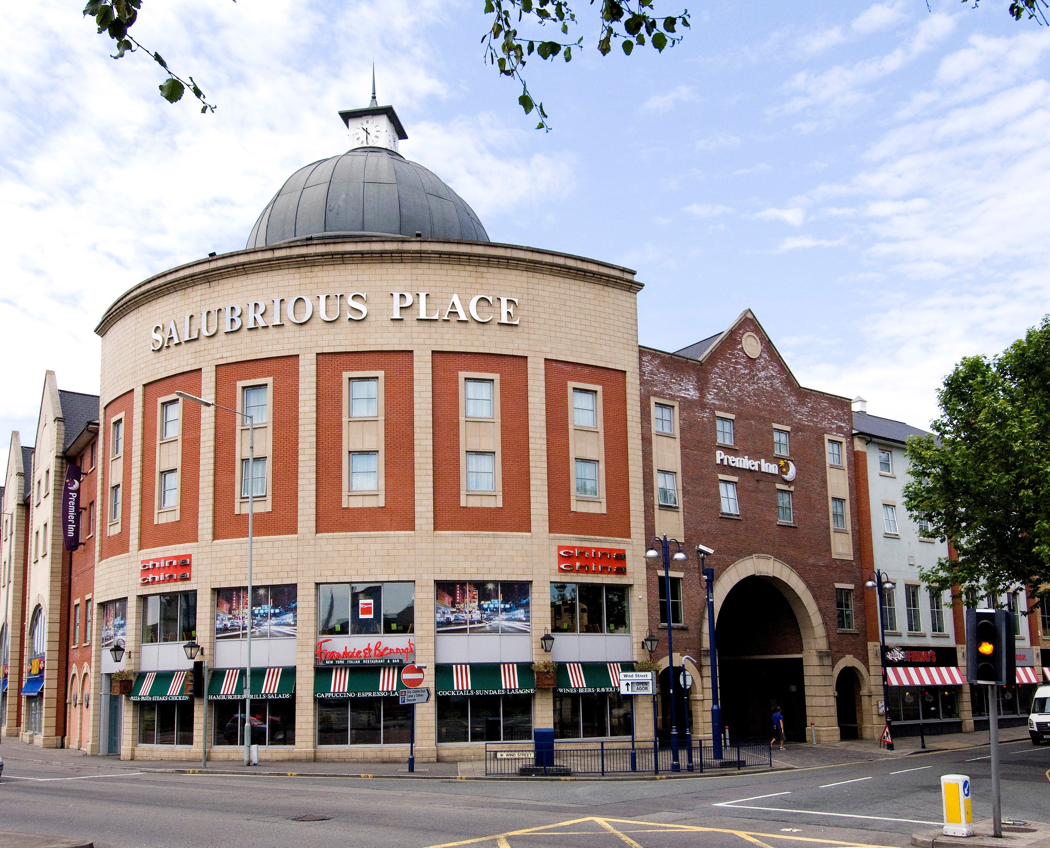 Premier Inn Swansea City Centre