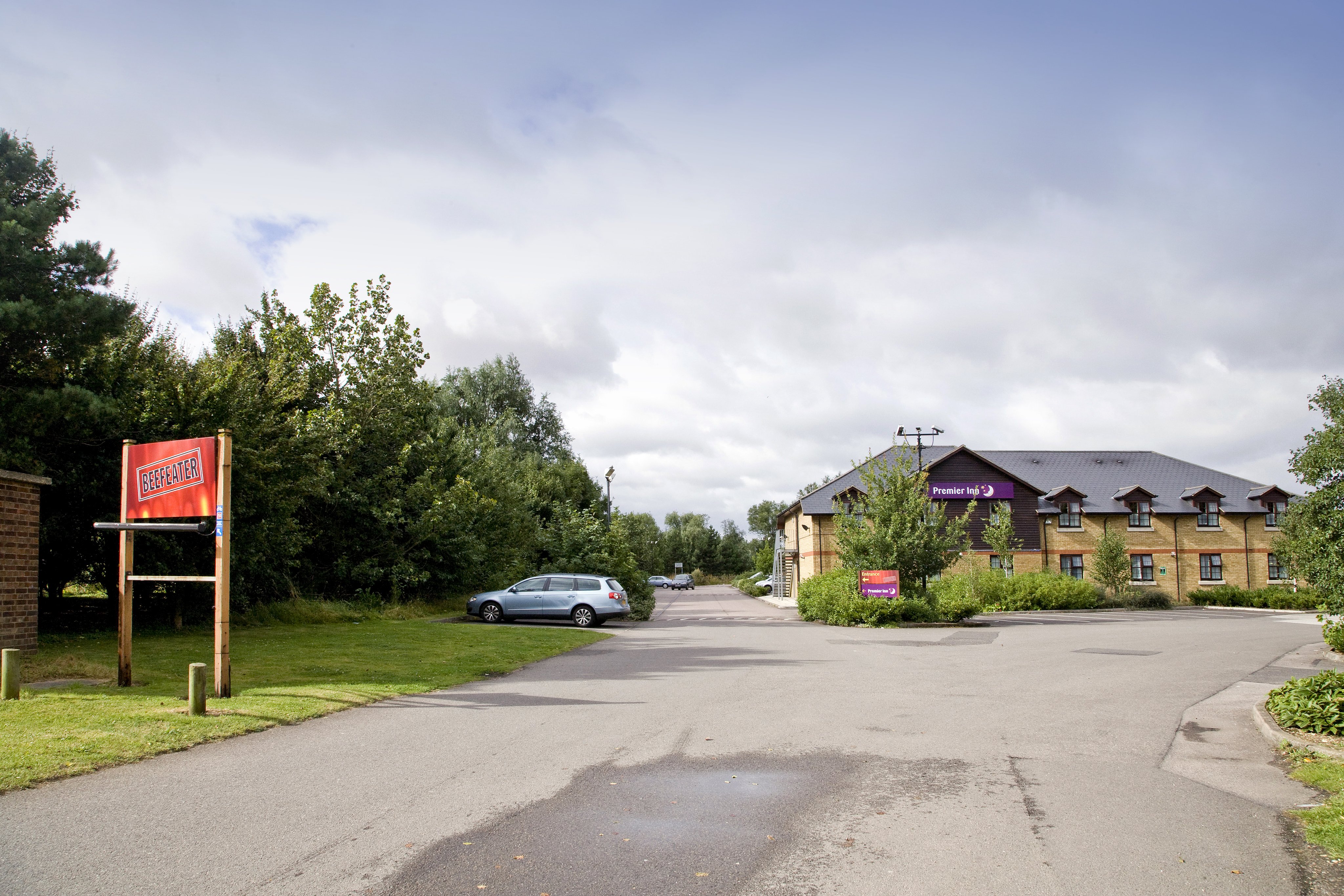 Premier Inn Bedford (Priory Marina)